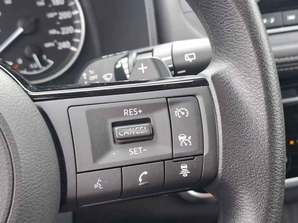 Nissan X-Trail 4x2 7p Cvt 2.5 año 2024