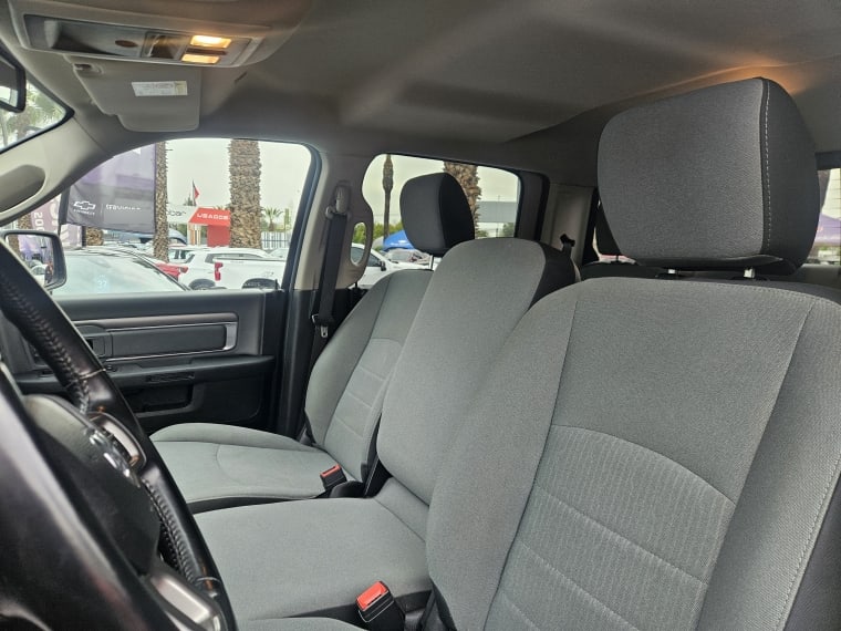 Ram 1500 3.6 Crew Cab Slt At 4x4 año 2023