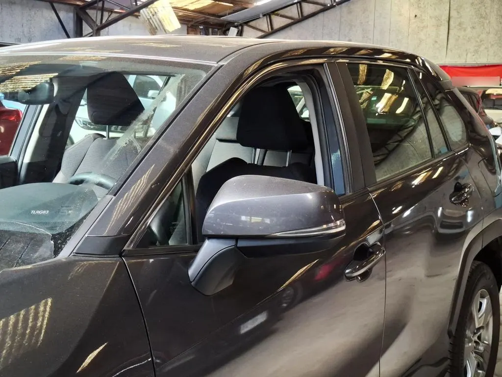 Toyota Rav4 2.0 Le Mt año 2024