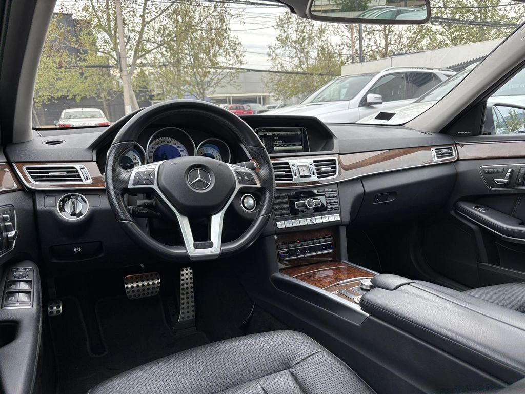 Mercedes-Benz E 500 V8 año 2014
