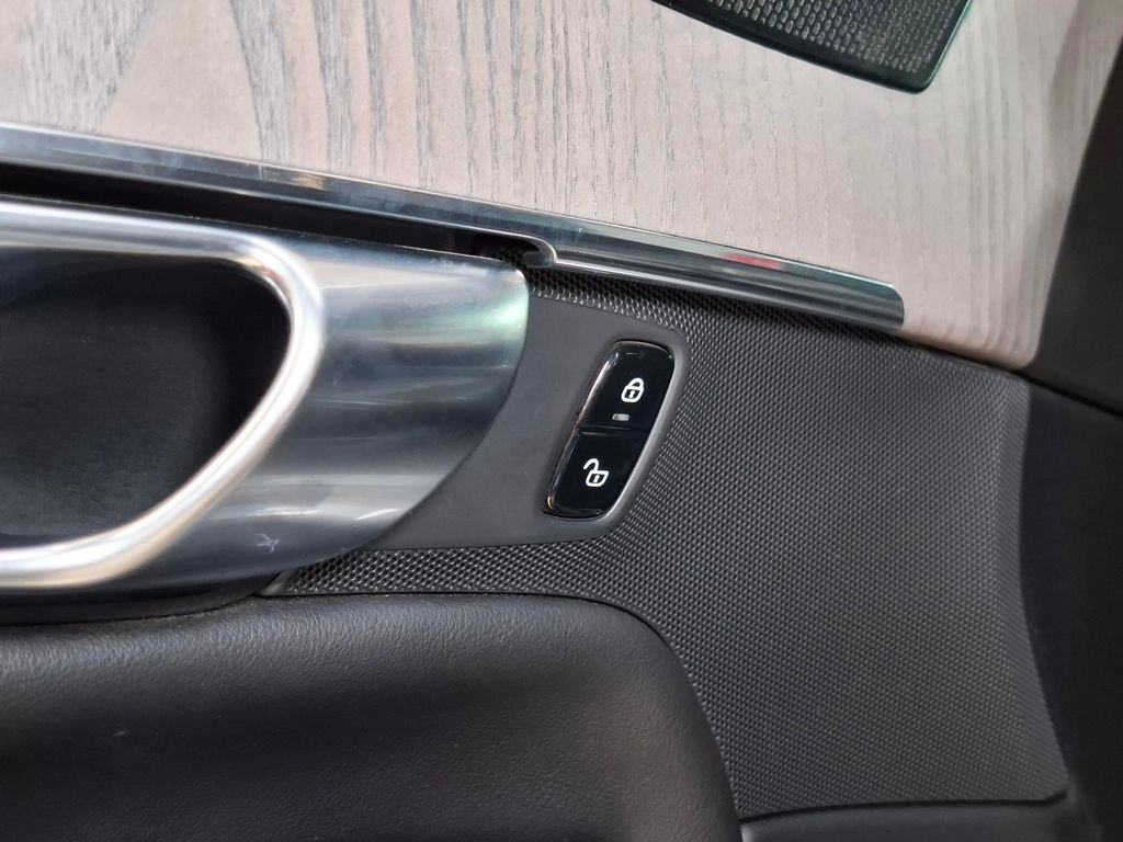 Volvo Xc90 2.0 T8 Inscription At 4x4 Hibrido año 2022