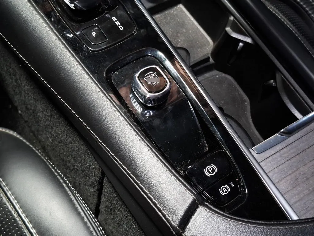 Volvo Xc90 2.0 T8 Inscription At 4x4 Hibrido año 2022