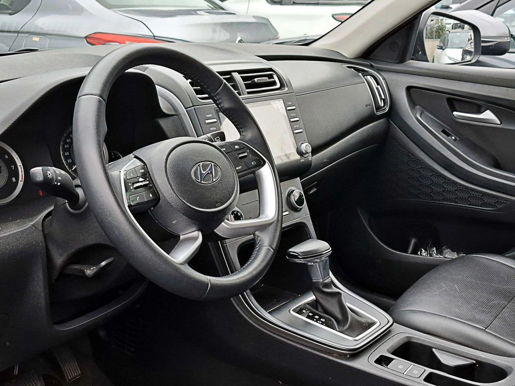 Hyundai Creta 1.5 Plus 4x2 Cvt At 5p año 2024