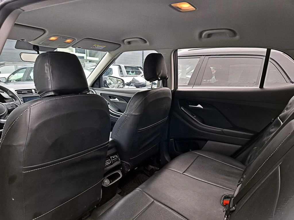 Hyundai Creta 1.5 Plus 4x2 Cvt At 5p año 2024