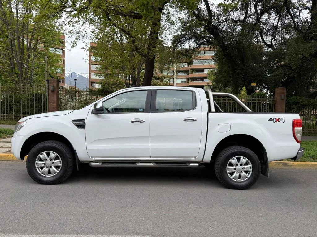 Ford Ranger Xlt 3.2 Dcab 4x4 Mec año 2015