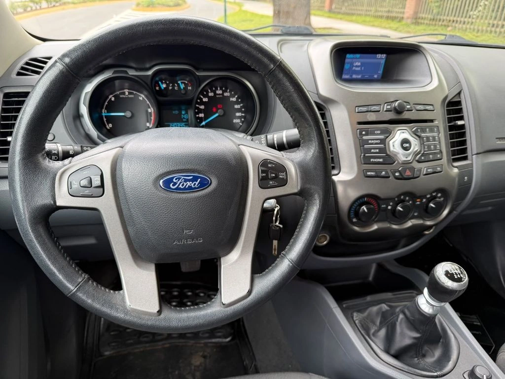 Ford Ranger Xlt 3.2 Dcab 4x4 Mec año 2015