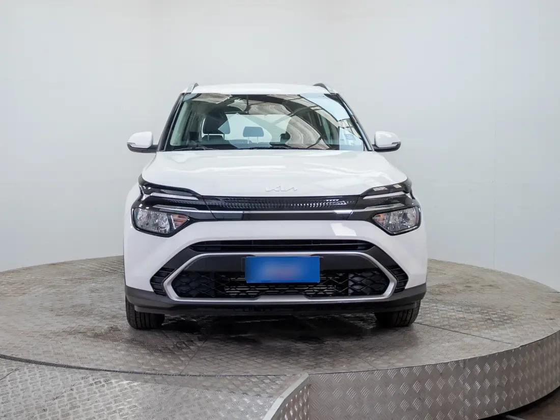 Kia Carens 1.5 T Ex At año 2025