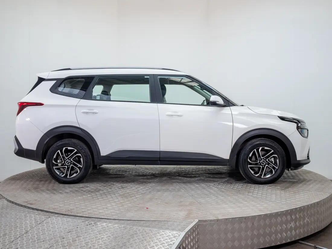 Kia Carens 1.5 T Ex At año 2025