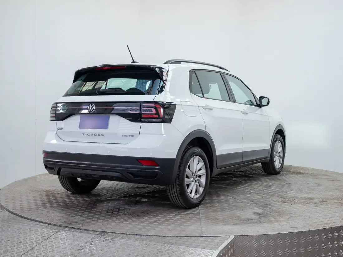 Volkswagen T-Cross 1.0 Tsi Trendline Mt año 2024