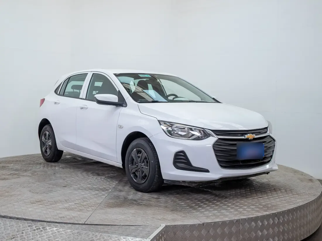 Chevrolet Onix Onix 1.0 Hb Lt P2 Mt año 2022