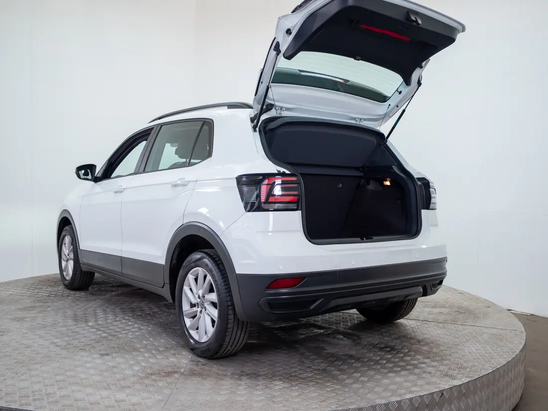 Volkswagen T-Cross 1.0 Tsi Trendline Mt año 2024