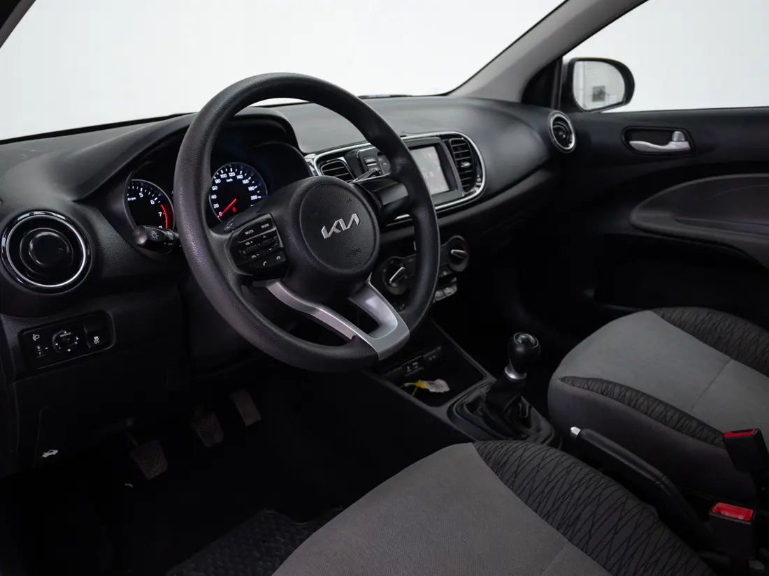 Kia Soluto 1.4 Lx Ac Mt año 2024