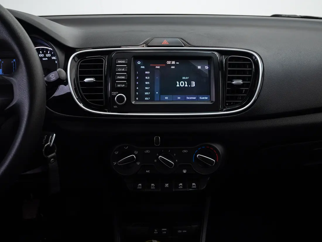 Kia Soluto 1.4 Lx Ac Mt año 2024