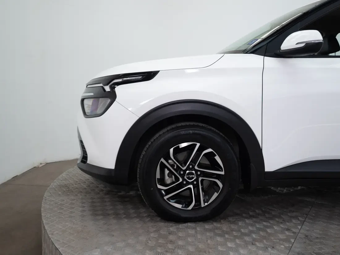 Kia Carens 1.5 T Ex At año 2025