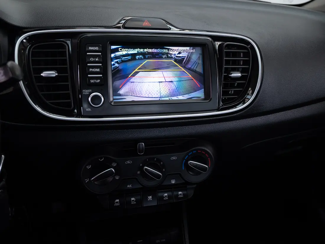 Kia Soluto 1.4 Lx Ac Mt año 2024