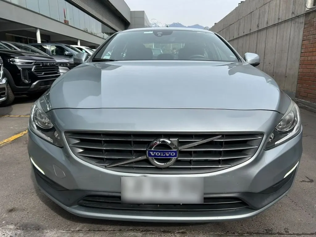Volvo S60 T3 Comfort At año 2019