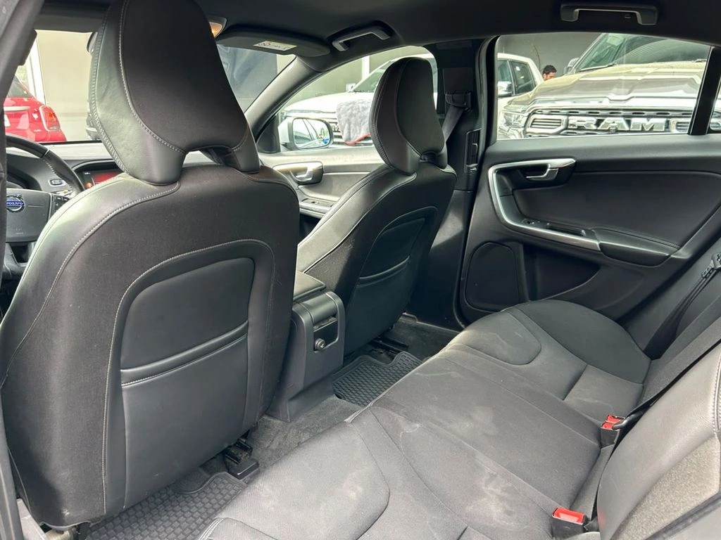 Volvo S60 T3 Comfort At año 2019