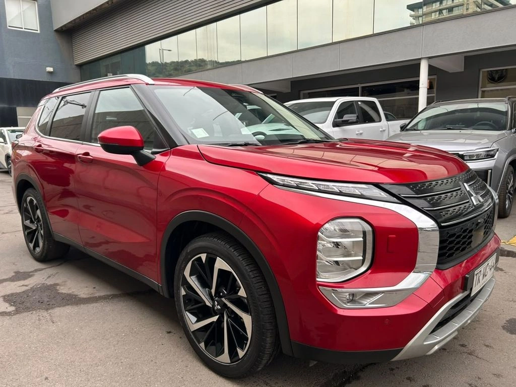 Mitsubishi Outlander Glx 2.5 Aut año 2024