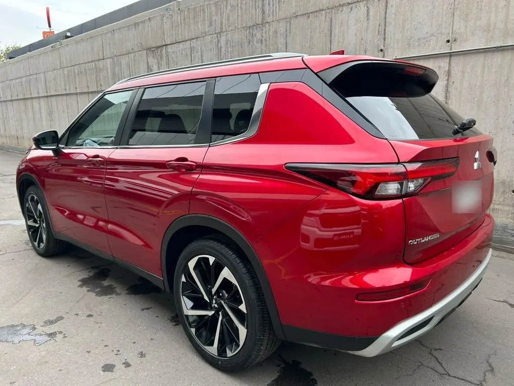 Mitsubishi Outlander Glx 2.5 Aut año 2024