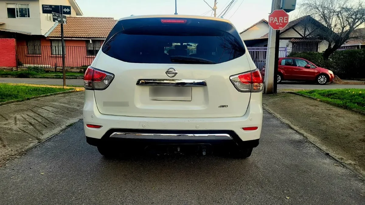 Nissan Pathfinder 3.5 Exclusive Cvt At 4x4 año 2015