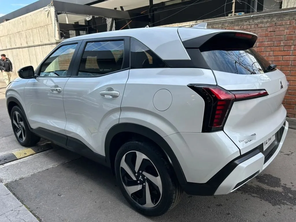 Mitsubishi Outlander Sport Gls 1.5 Aut año 2025