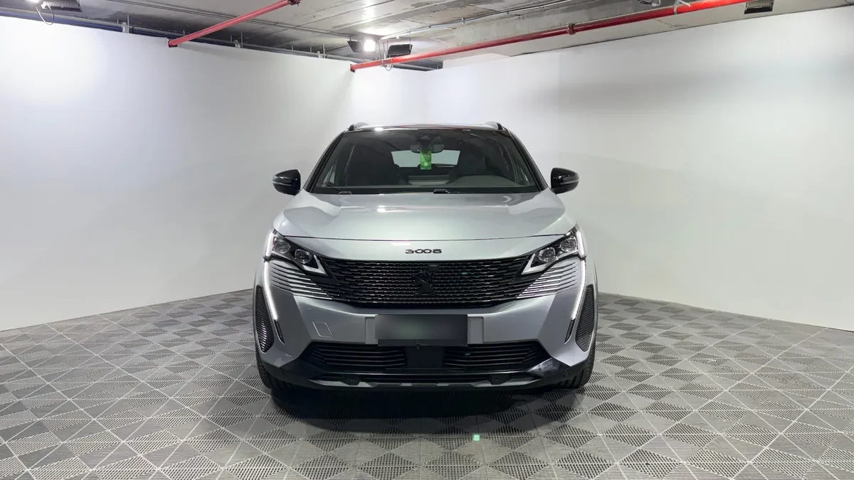 Peugeot 3008 1.6 Gt Black Pack Puretech Eat8 At año 2025