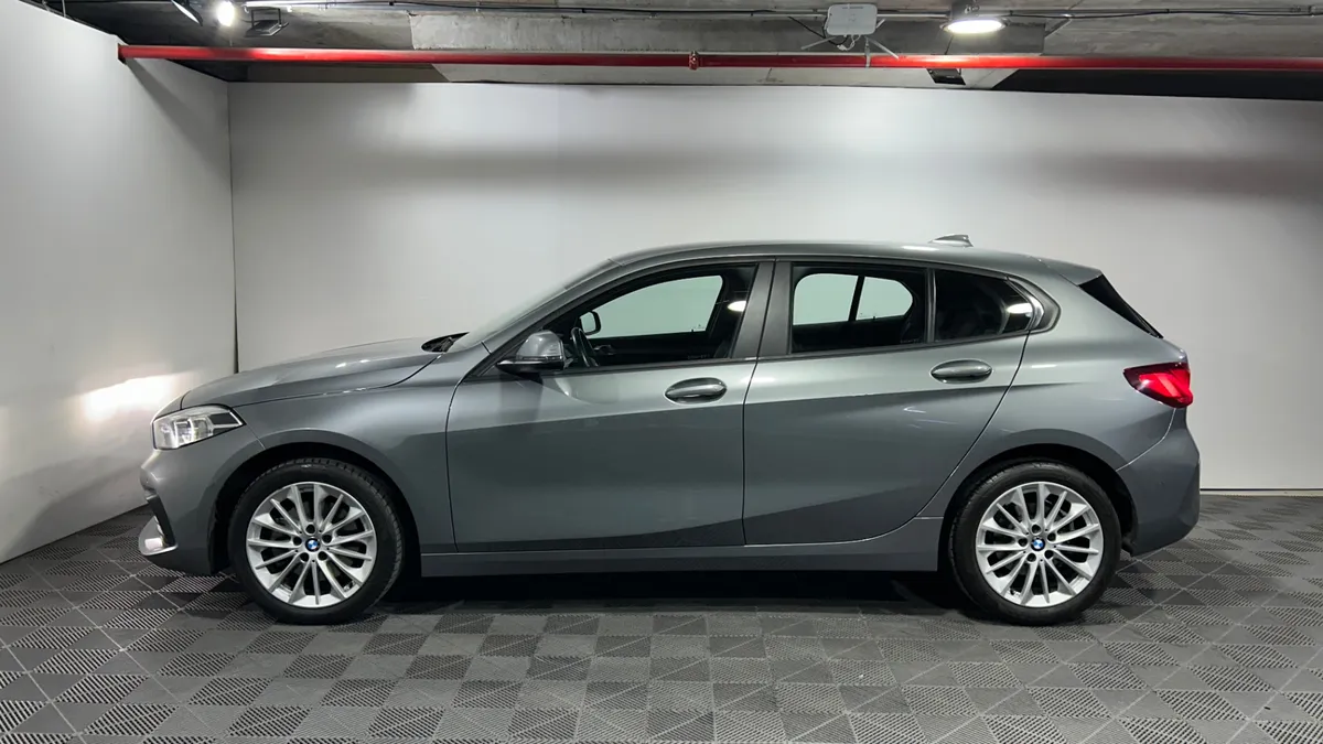 BMW 118 1.5 Dynamic At año 2023