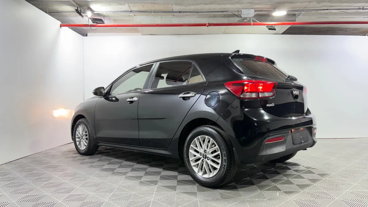 Kia Rio 5 1.4 Ex Full Mt año 2023