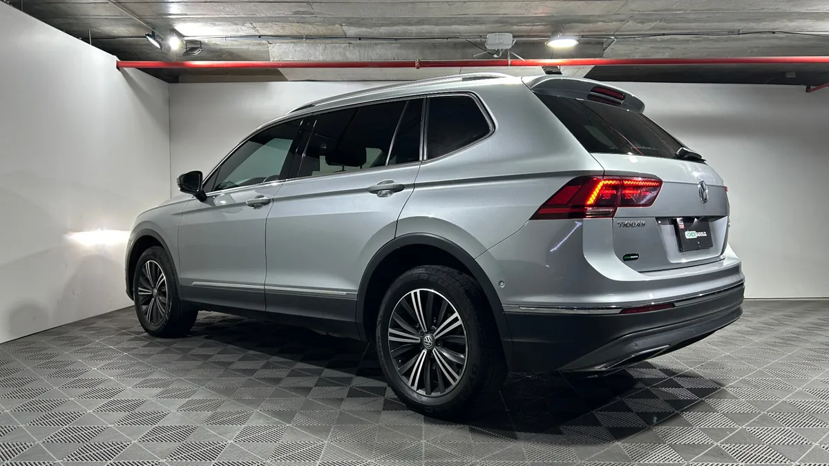 Volkswagen Tiguan 2.0 Tsi Limited At 4x4 año 2020