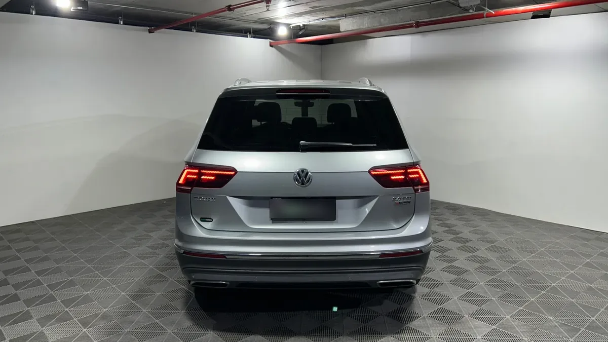Volkswagen Tiguan 2.0 Tsi Limited At 4x4 año 2020