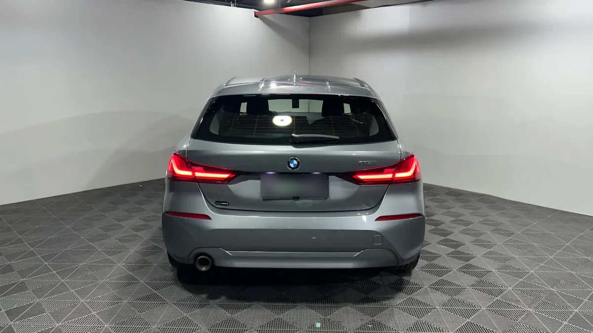 BMW 118 1.5 Dynamic At año 2023