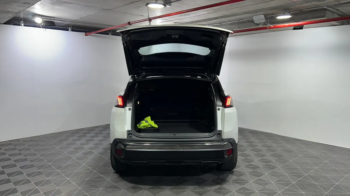 Peugeot 3008 1.5 Allure Pack Bluehdi 130 At Diesel año 2024
