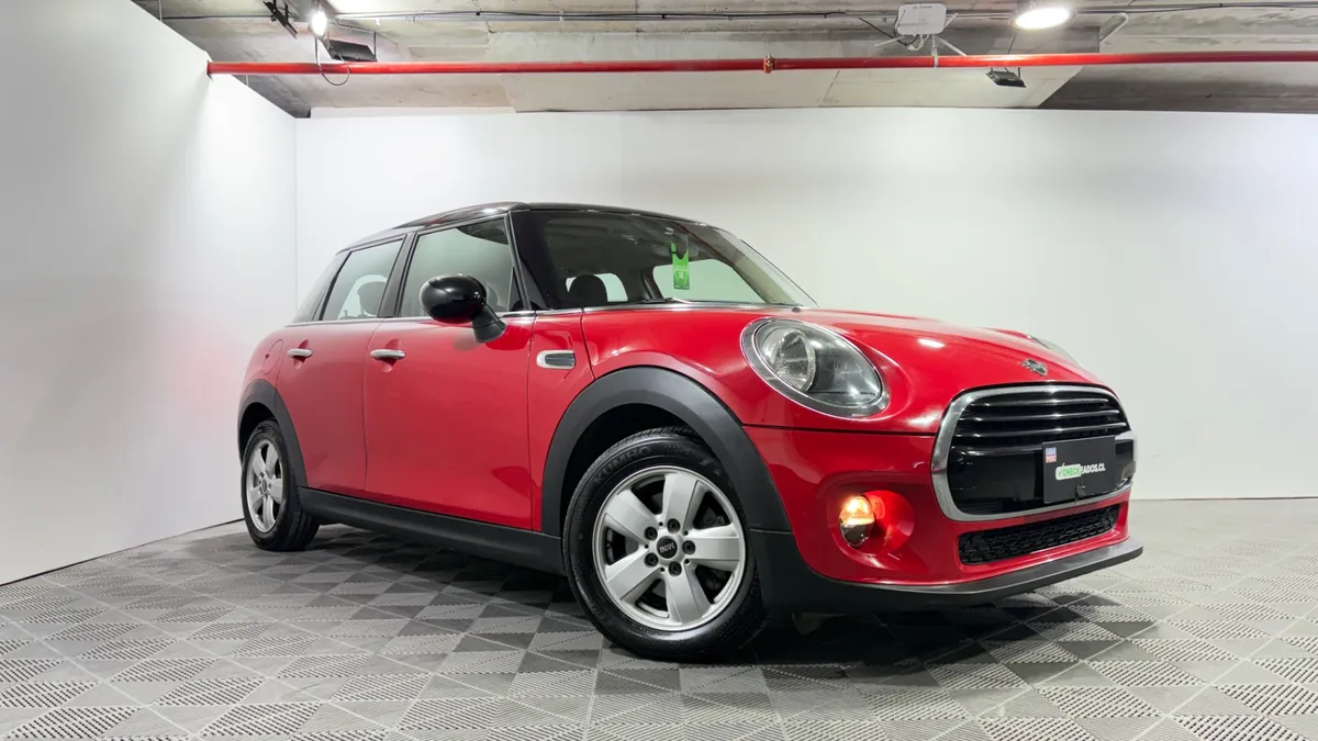 Mini Cooper 1.5 F55 Classic Mt año 2019