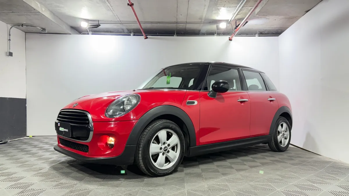Mini Cooper 1.5 F55 Classic Mt año 2019