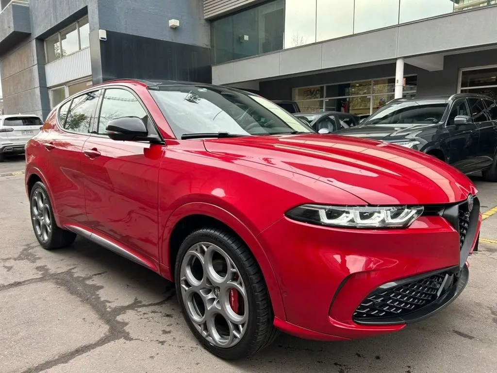 Alfa Romeo Tonale 1.3 Tributo Phev Hybrid 4x4 At 5p año 2025