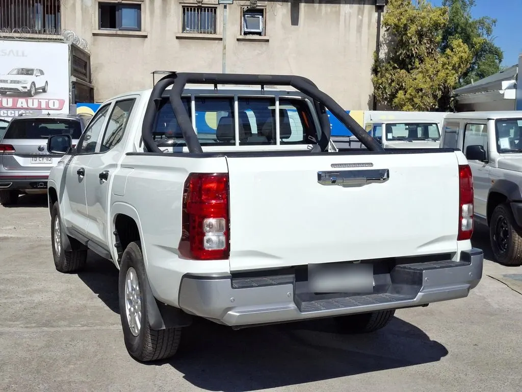 Mitsubishi L200 Katana Xrt 4x4 Mt año 2024