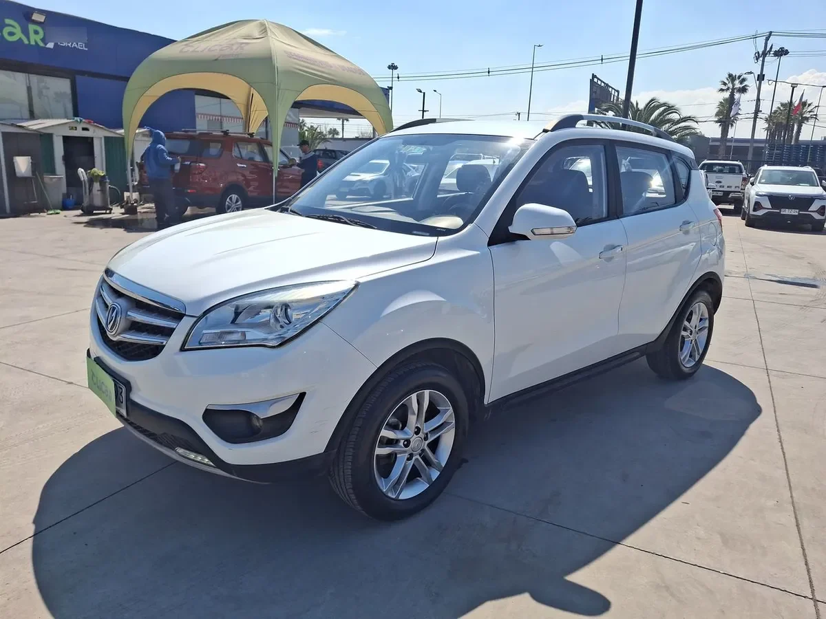 Changan Cs35 1.6 Confort Nav 4x2 Mt 5p año 2017