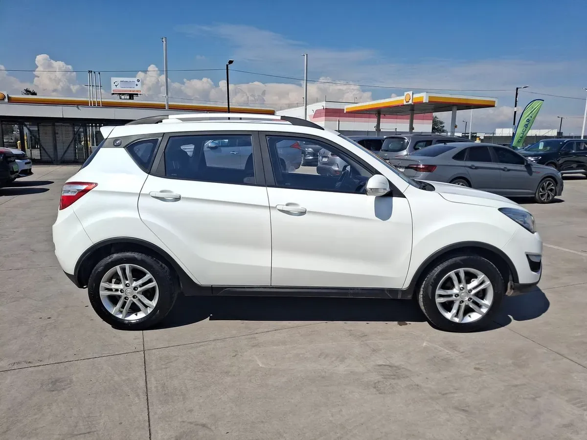 Changan Cs35 1.6 Confort Nav 4x2 Mt 5p año 2017