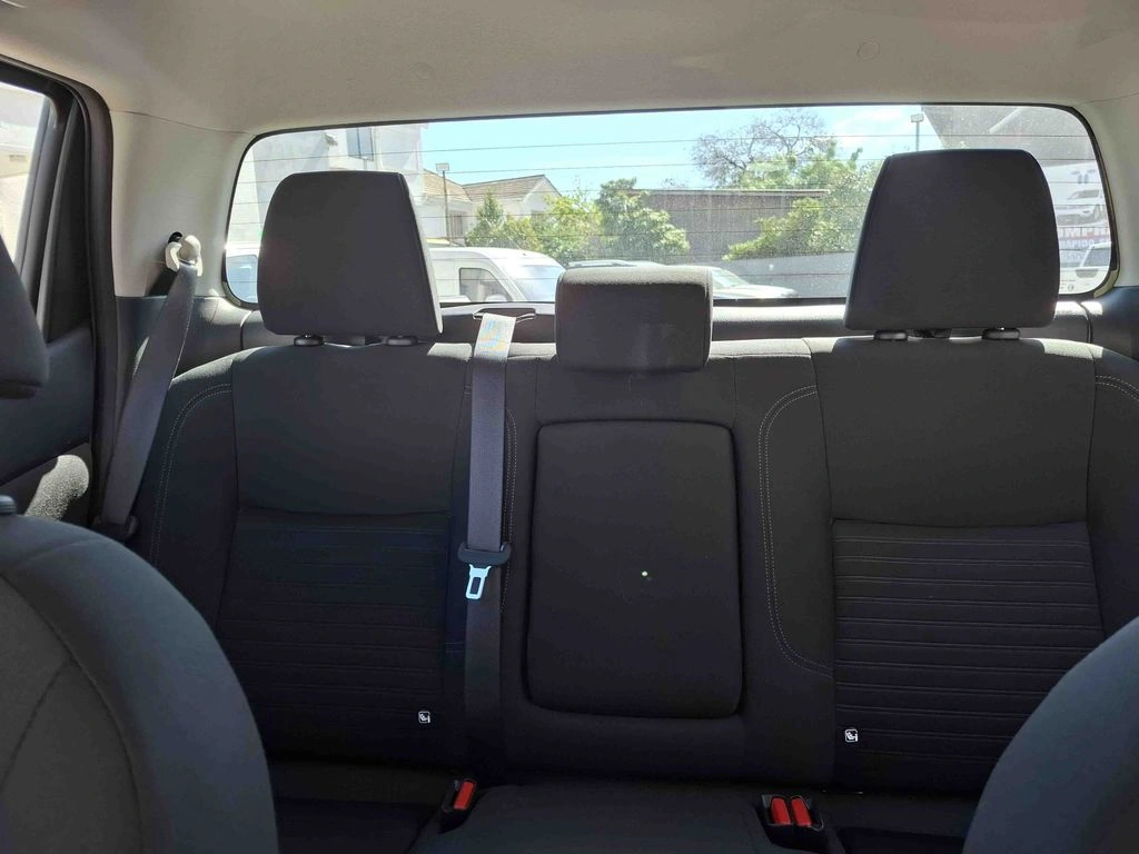 Nissan Navara Xe 4x4 2.3 At año 2023