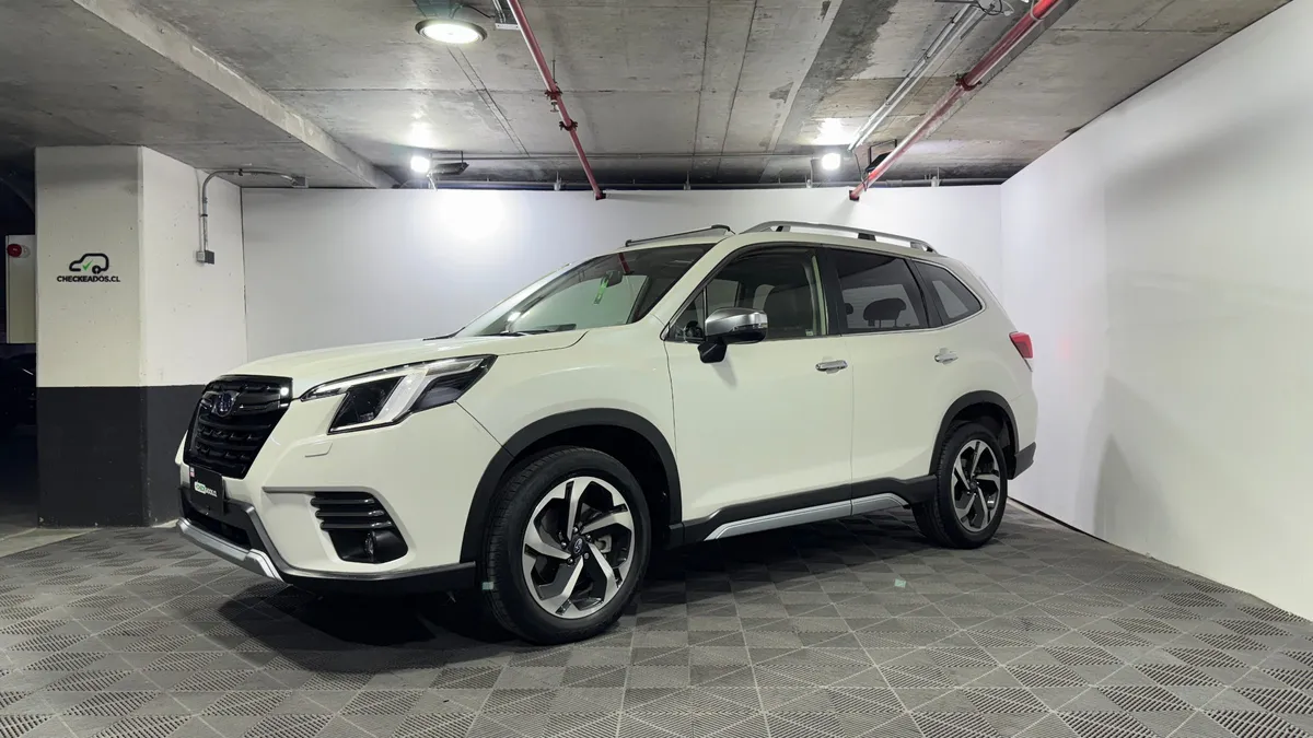 Subaru Forester 2.5 Awd Limited Eyesight Gardx At 4x4 año 2023