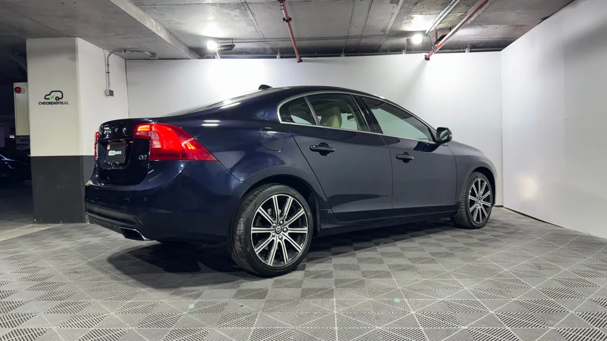 Volvo S60 1.6 D2 Comfort Sv Plus At Diesel año 2018