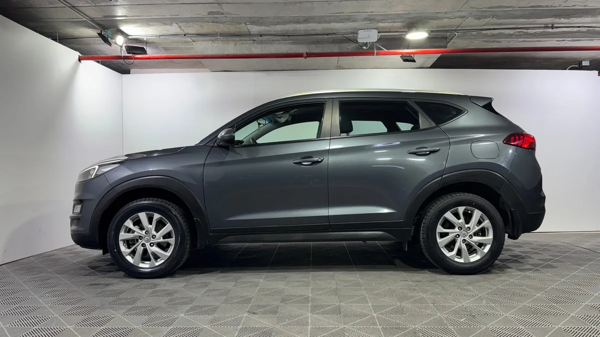 Hyundai Tucson 2.0 Gl 4x2 Mt año 2019