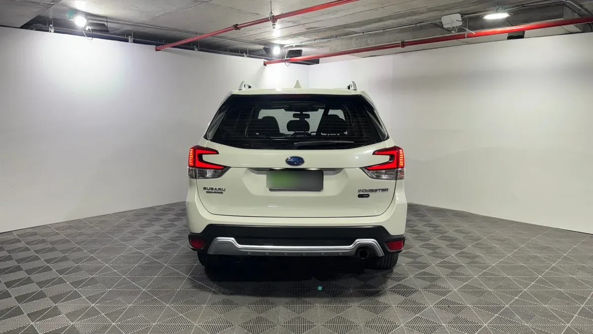 Subaru Forester 2.5 Awd Limited Eyesight Gardx At 4x4 año 2023
