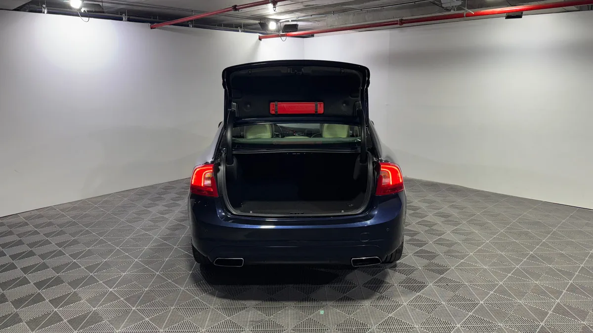 Volvo S60 1.6 D2 Comfort Sv Plus At Diesel año 2018
