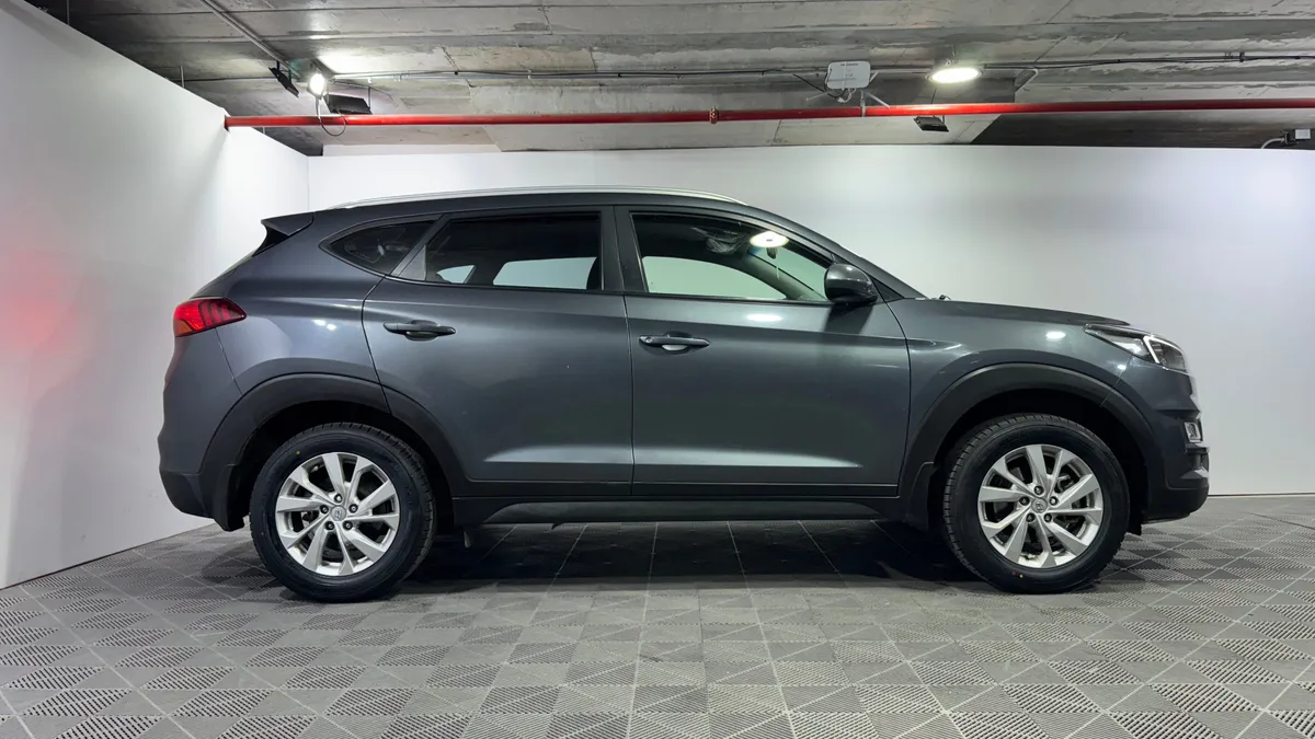 Hyundai Tucson 2.0 Gl 4x2 Mt año 2019