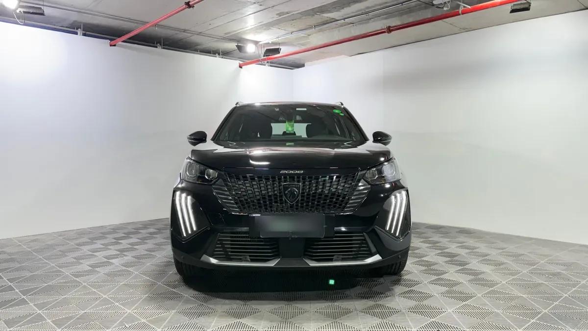 Peugeot 2008 1.2 Style Mhev 136 At Hibrido año 2025