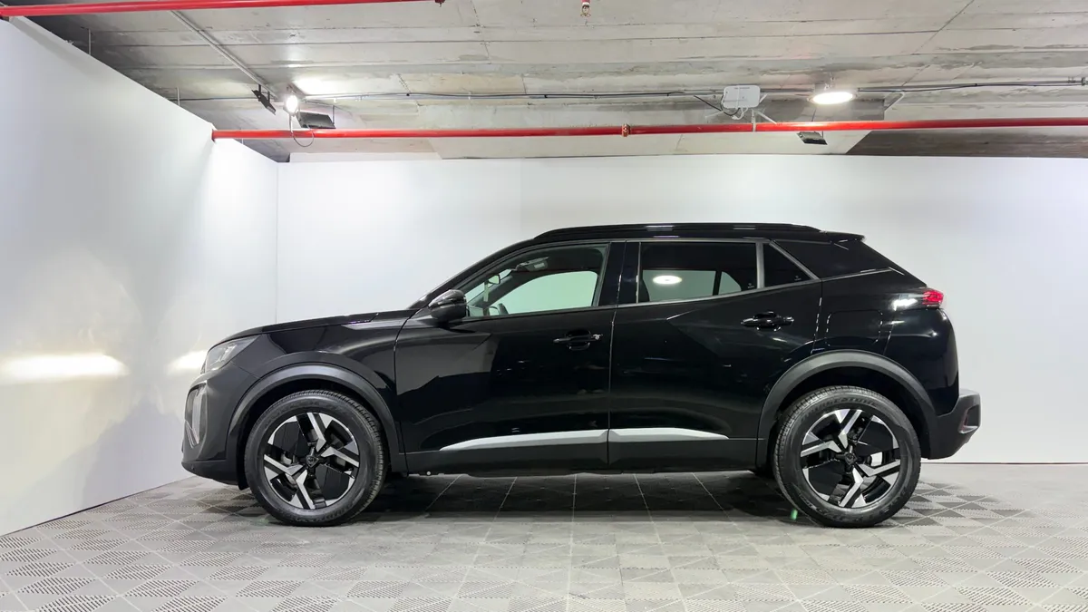 Peugeot 2008 1.2 Style Mhev 136 At Hibrido año 2025