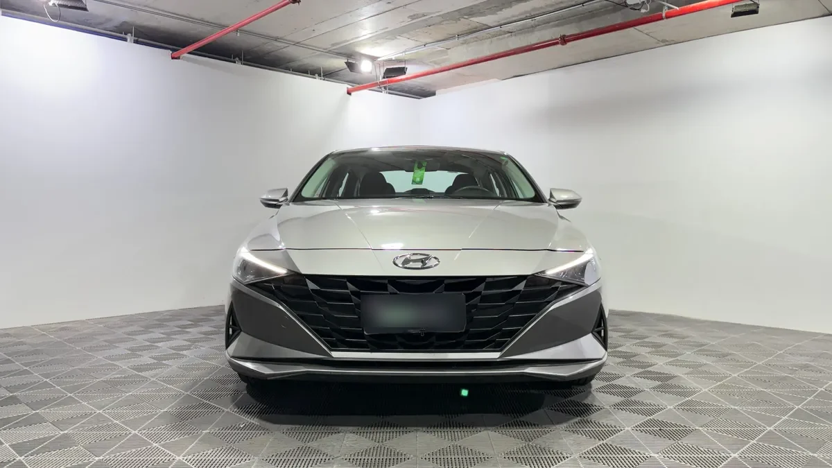 Hyundai Elantra 1.6 Cn7 Plus Mt año 2024