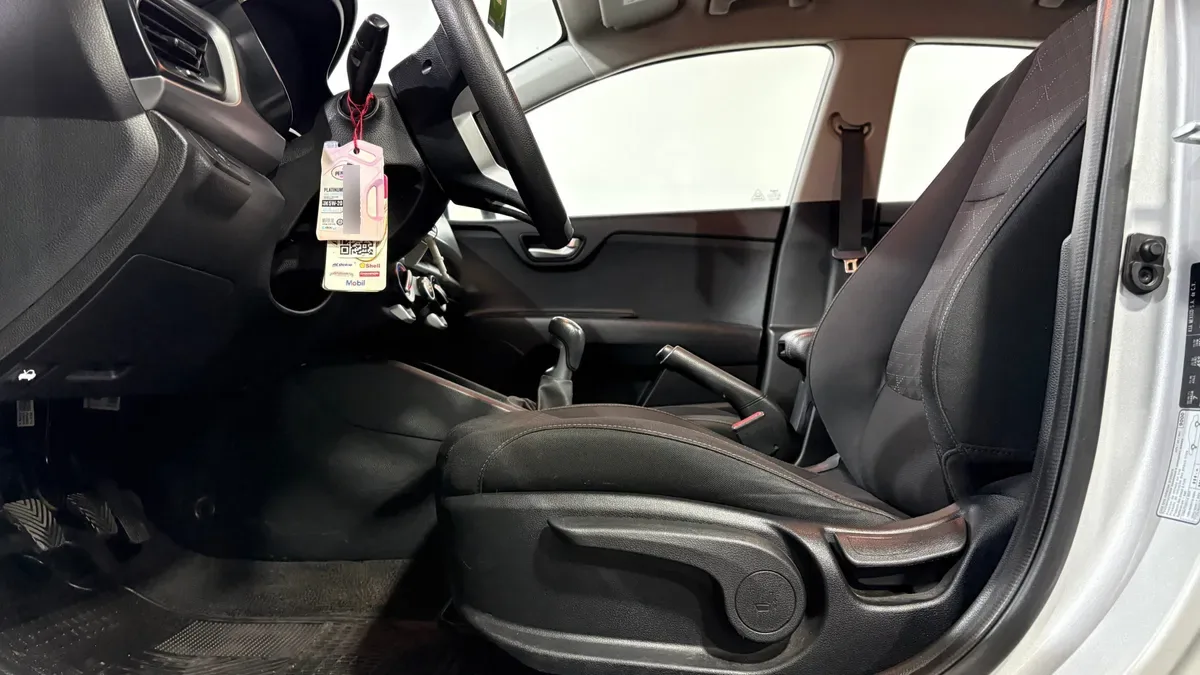 Kia Rio 4 1.4 Ex Mt año 2022