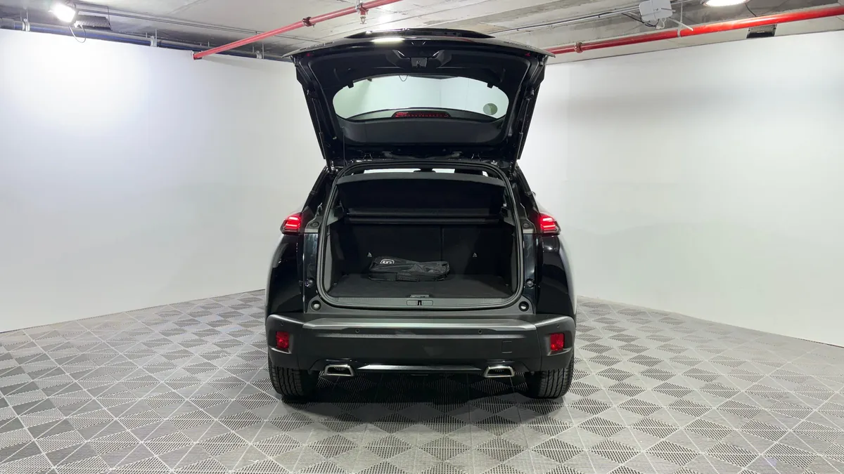 Peugeot 2008 1.2 Style Mhev 136 At Hibrido año 2025